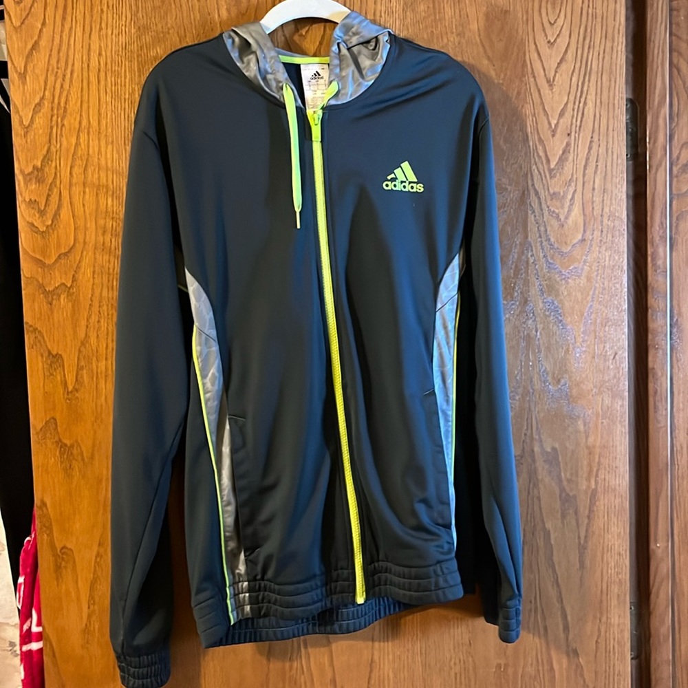 Men’s large adidas zip up jacket- gently used